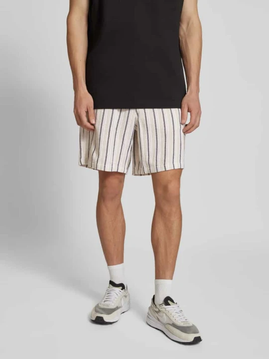 Zdjęcie produktu Szorty o kroju regular fit z fakturowanym wzorem model ‘JAIDEN COBA’ Jack&Jones Beżowy