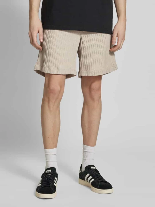 Zdjęcie produktu Szorty o kroju regular fit z fakturowanym wzorem model ‘JAIDEN MASSIMO’ Jack&Jones Beżowy