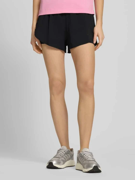 Zdjęcie produktu Szorty o kroju regular fit z kieszeniami zapinanymi na zamek błyskawiczny Adidas Czarny