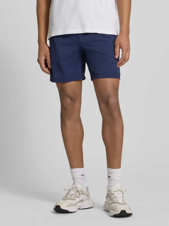 Zdjęcie produktu Szorty o kroju regular fit z nadrukiem z logo Fabletics Ciemnoniebieski