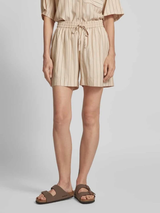 Zdjęcie produktu Szorty o kroju regular fit z tunelem model ‘ESVA’ Sisters Point Piaskowy
