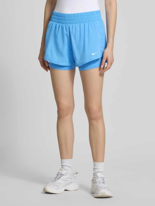Zdjęcie produktu Szorty o kroju regular fit z wbudowanymi legginsami Nike Niebieski