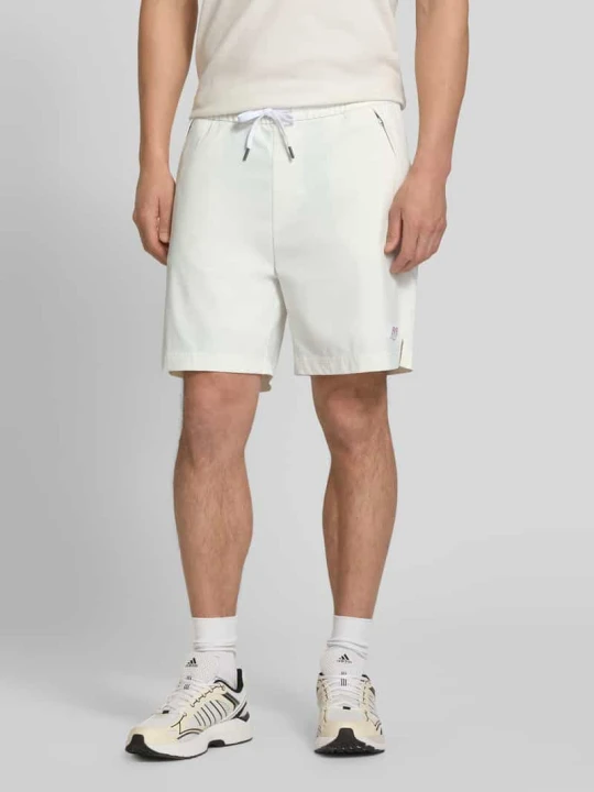 Zdjęcie produktu Szorty o kroju relaxed fit do sportu z bocznymi kieszeniami zapinanymi na zamek błyskawiczny model 'Fisher' Boss Złamany biały