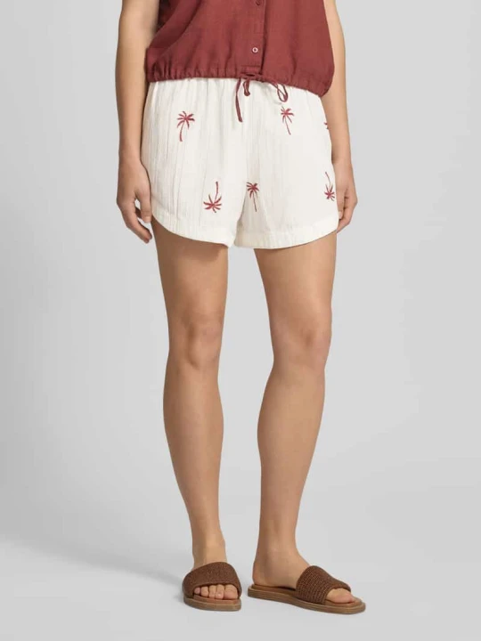Zdjęcie produktu Szorty o kroju relaxed fit z czystej bawełny model 'KIANA' Pieces Biały