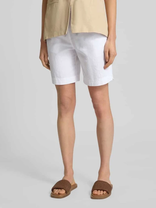 Zdjęcie produktu Szorty o kroju relaxed fit z elastycznym pasem model ‘Cissie’ Soyaconcept Biały
