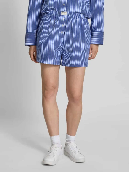 Zdjęcie produktu Szorty o kroju relaxed fit z naszywką z logo model ‘James’ Oh April Ciemnoniebieski