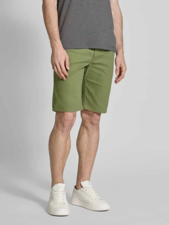 Zdjęcie produktu Szorty o kroju slim fit z paskiem MCNEAL Limonkowy