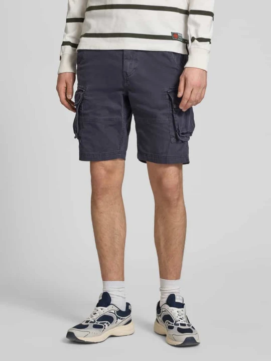 Zdjęcie produktu Szorty o kroju straight fit z kieszeniami cargo model 'Core' Superdry Granatowy