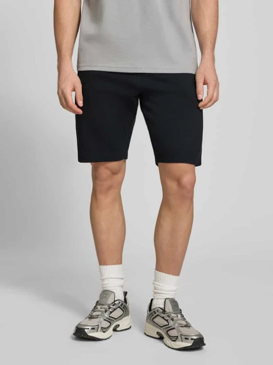 Zdjęcie produktu Szorty dresowe o kroju regular fit z wyhaftowanym logo model 'Fillip' Blend Czarny