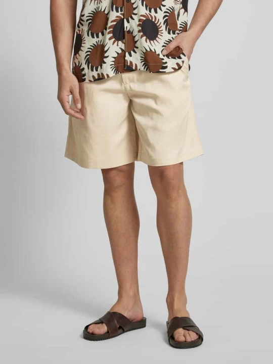 Zdjęcie produktu Szorty o luźnym kroju z elastycznym pasem model ‘THAIS SUMMER’ Selected Homme Złamany biały