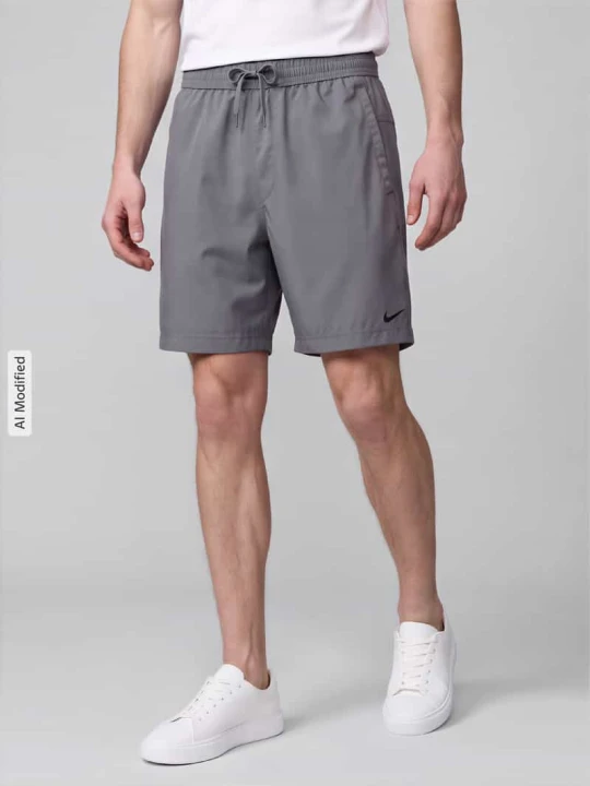 Zdjęcie produktu Szorty sportowe o kroju regular fit z nadrukiem z logo Nike Średnioszary