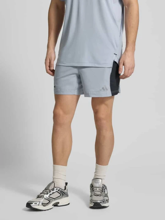 Zdjęcie produktu Szorty sportowe w kroju regular fit z szybkoschnącego materiału Adidas Średnioszary