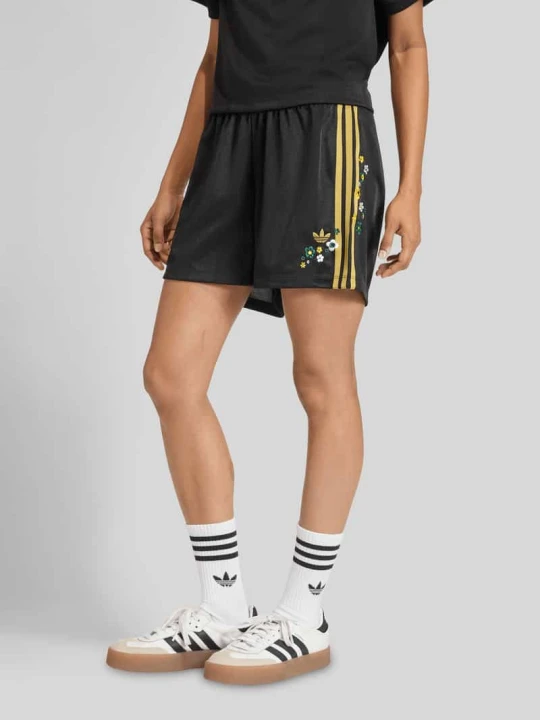 Zdjęcie produktu Szorty sportowe z kwiatową aplikacją adidas Originals Czarny