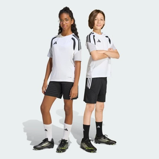 Zdjęcie produktu Szorty treningowe Tiro 26 Competition Kids Adidas