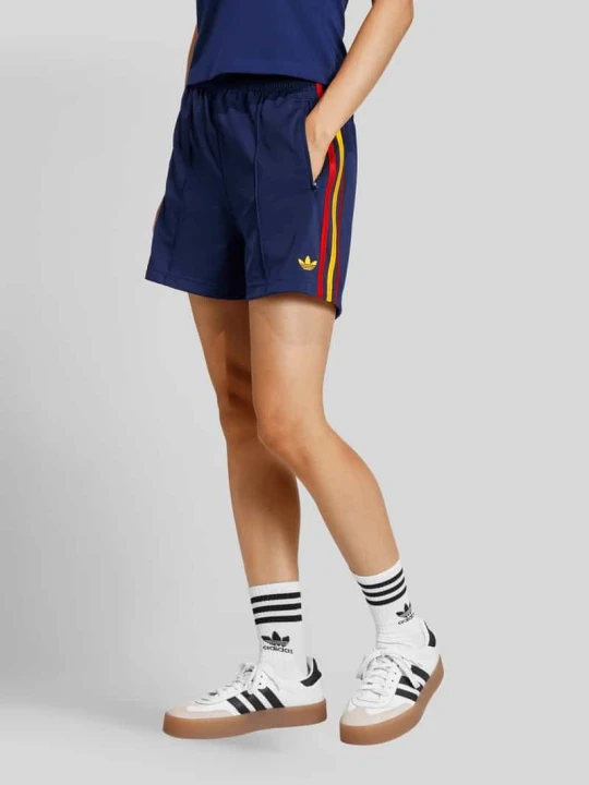 Zdjęcie produktu Szorty treningowe z wyhaftowanym logo adidas Originals Ciemnoniebieski