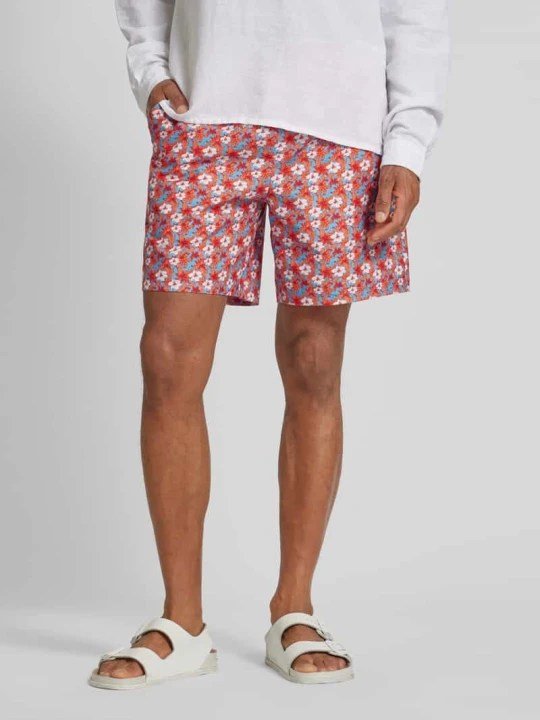 Zdjęcie produktu Szorty w kwiatowy wzór Lyle & Scott Czerwony