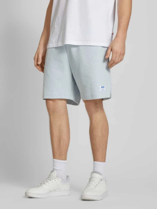 Zdjęcie produktu Szorty z dzianiny dresowej o kroju regular fit z fakturowanym wzorem model ‘Nuwafflo’ Hugo Jasnoniebieski