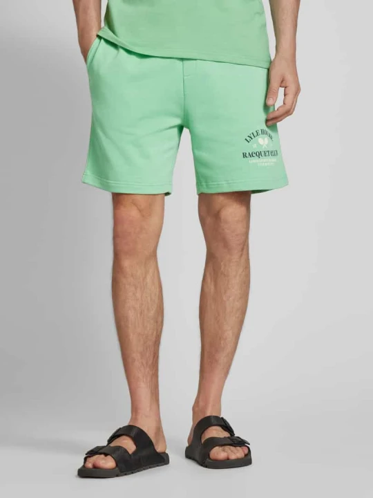 Zdjęcie produktu Szorty z dzianiny dresowej z nadrukiem z logo i napisem Lyle & Scott Jasnozielony
