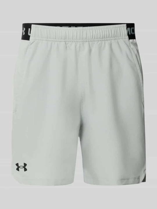 Zdjęcie produktu szorty z elastycznym pasem i logo Under Armour Średnioszary