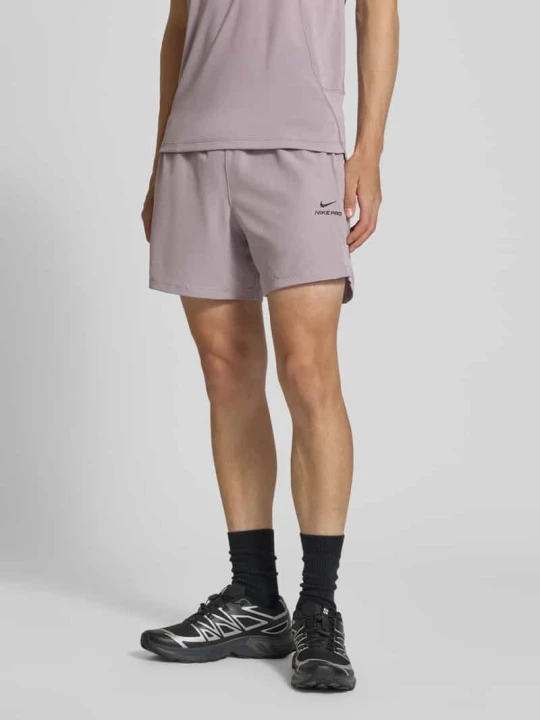 Zdjęcie produktu Szorty z logo i elastycznym pasem Nike Fioletowy