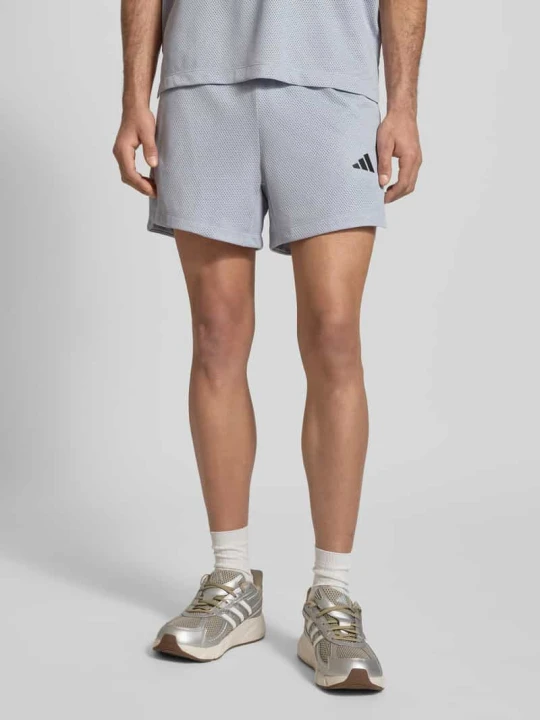 Zdjęcie produktu Szorty z nadrukiem z logo Adidas Średnioszary