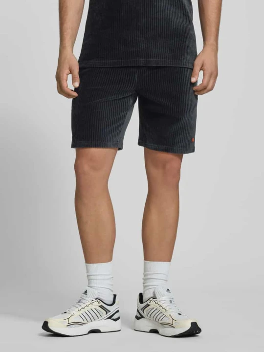 Zdjęcie produktu Szorty z sztruksu model 'TOMATRO' Ellesse Czarny