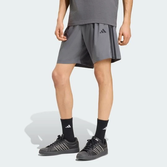 Zdjęcie produktu Szorty z tkaniny Essentials 3-Stripes Chelsea Lite Adidas