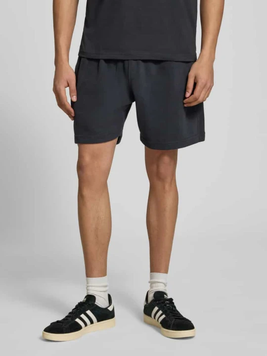 Zdjęcie produktu Szorty dresowe z wyhaftowanym logo model 'ZANICA' Ellesse Czarny