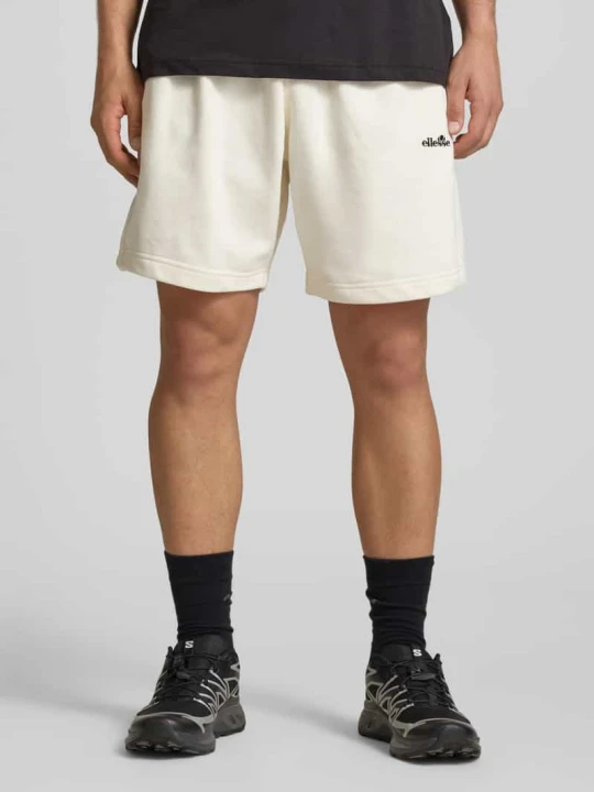 Zdjęcie produktu Szorty dresowe z wyhaftowanym logo model 'ZANICA' Ellesse Złamany biały