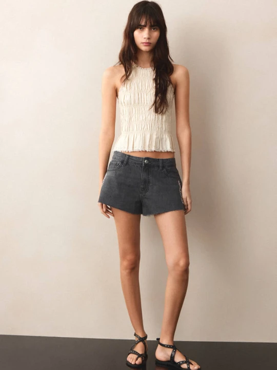 Zdjęcie produktu Szorty z wysokim stanem i ćwiekami black denim - Teen - MANGO TEEN