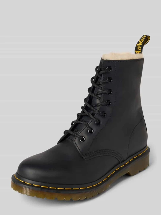 Zdjęcie produktu Sznurowane botki z naturalnej skóry Model „Serena” Dr. Martens Czarny