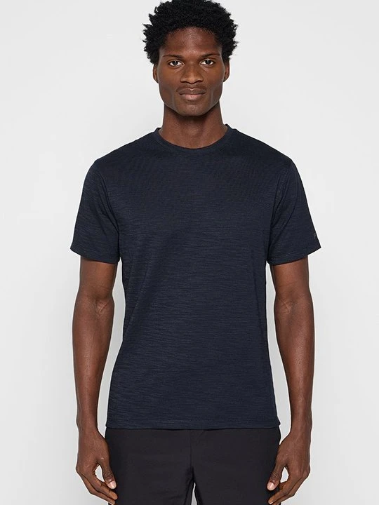 Zdjęcie produktu T-shirt basic Fabletics czarny