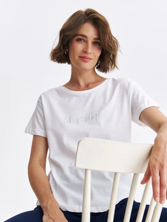 Zdjęcie produktu T-shirt damski biały - SPO6265BI t-shirt krótki rękaw - TOP SECRET - Odzieżowy sklep internetowy TOP SECRET