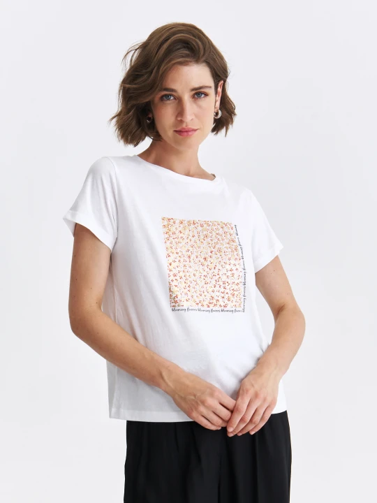 Zdjęcie produktu T-shirt damski biały - SPO6284BI t-shirt krótki rękaw - TOP SECRET - Odzieżowy sklep internetowy TOP SECRET