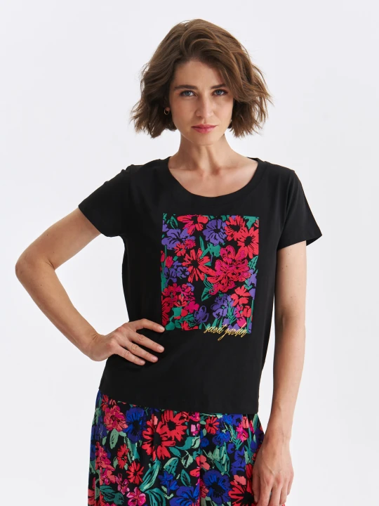 Zdjęcie produktu T-shirt damski czarny - SPO6286CA t-shirt krótki rękaw - TOP SECRET - Odzieżowy sklep internetowy TOP SECRET