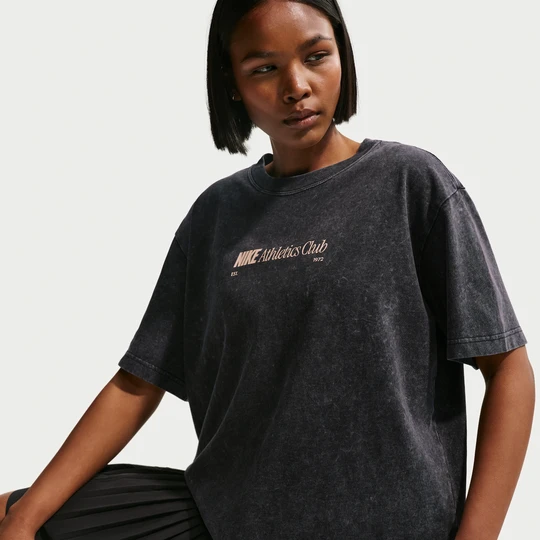 Zdjęcie produktu T-shirt damski oversize Nike Classic - Czerń