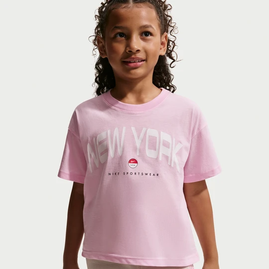 Zdjęcie produktu T-shirt dla dużych dzieci (dziewcząt) Nike - Różowy