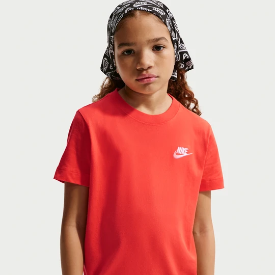 Zdjęcie produktu T-shirt dla dużych dzieci Nike - Pomarańczowy