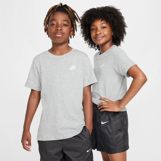 Zdjęcie produktu T-shirt dla dużych dzieci Nike - Szary