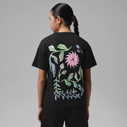 Zdjęcie produktu T-shirt dla dużych dzieci Puff Floral Jordan - Czerń