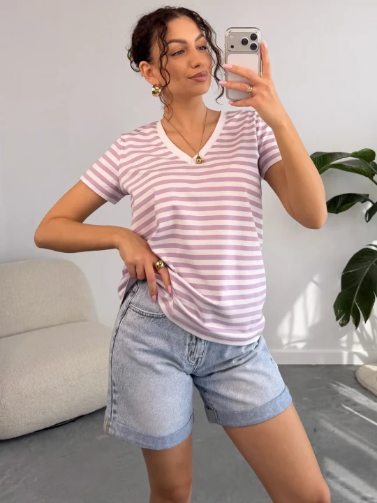 Zdjęcie produktu T-shirt Faye Fioletowy ClothStore