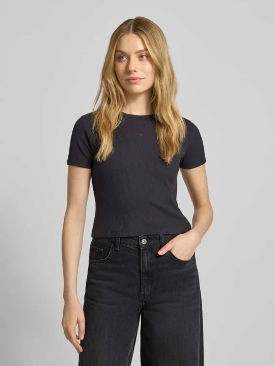Zdjęcie produktu T-shirt o krótkim kroju z prążkowanym okrągłym dekoltem Scotch & Soda Czarny