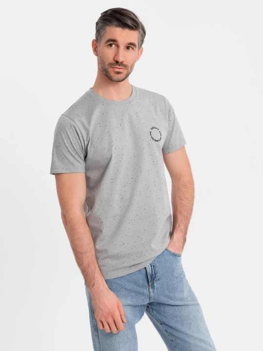 Zdjęcie produktu T-shirt męski bawełniany z nadrukiem i okrągłym dekoltem – jasnoszary V8 Ombre Clothing
