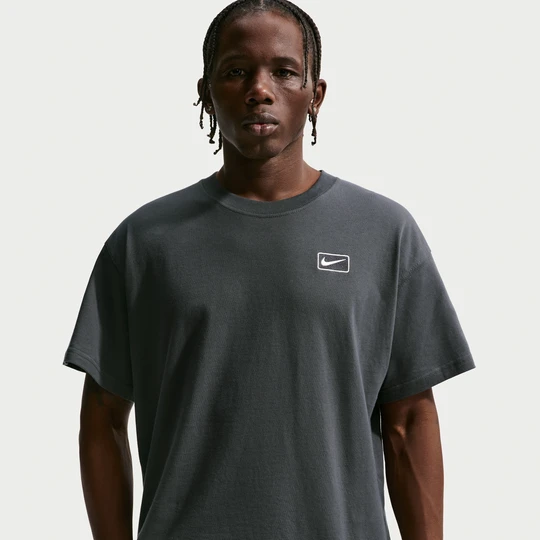 Zdjęcie produktu T-shirt męski z krótkim rękawem i grafiką Nike - Szary