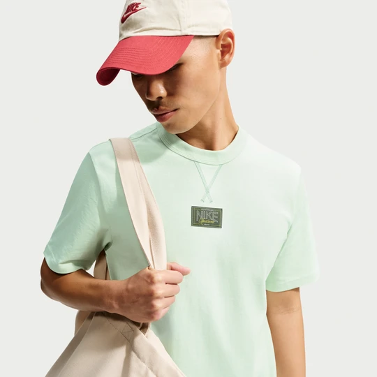 Zdjęcie produktu T-shirt Nike Premium Essentials - Zieleń