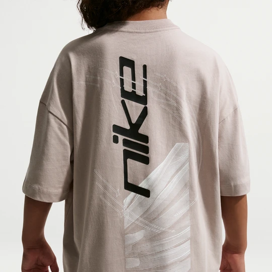 Zdjęcie produktu T-shirt o kroju oversize dla dużych dzieci Nike - Brązowy