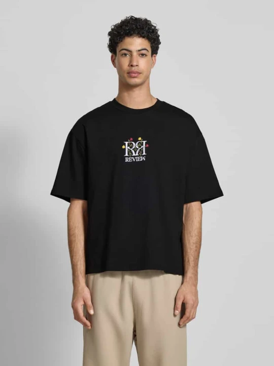 Zdjęcie produktu T-shirt o kroju oversized fit z wyhaftowanym logo REVIEW Czarny