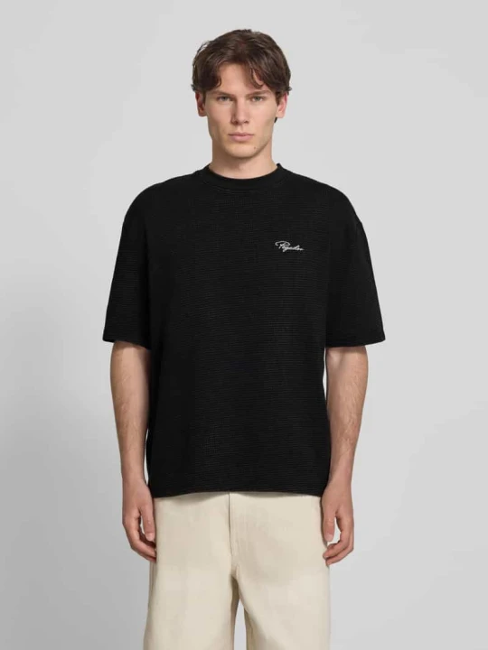 Zdjęcie produktu t-shirt o kroju oversized z fakturowanym wzorem i wyhaftowanym logo Pegador Czarny