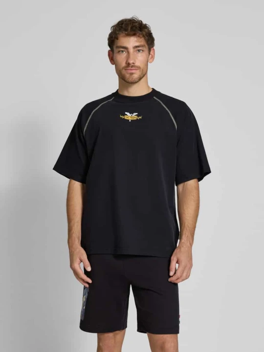 Zdjęcie produktu T-shirt o kroju oversized z nadrukiem z logo Carlo Colucci Czarny