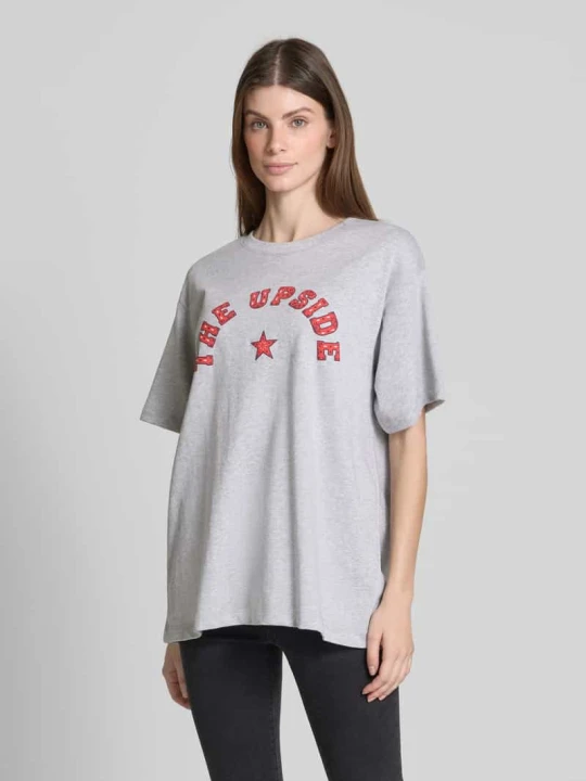 Zdjęcie produktu T-shirt o kroju oversized z nadrukiem z logo i okrągłym dekoltem The Upside Jasnoszary melanż